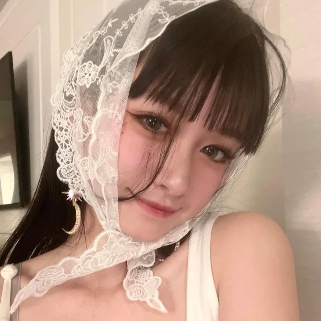 暗红